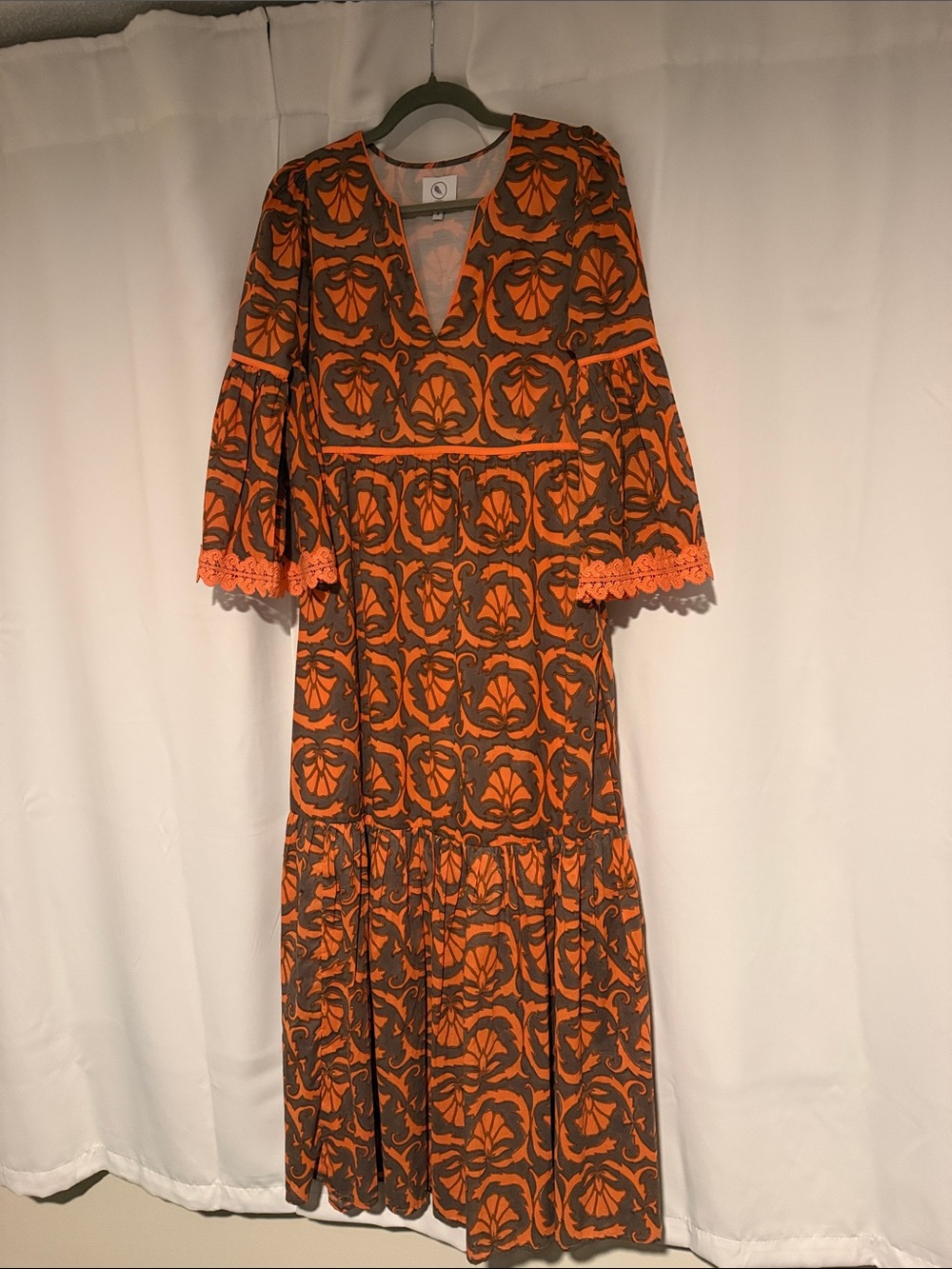 Lexy London Orange and Brown Patterned Maxi Dress with V-Neck 👗 sz 8